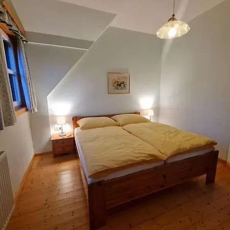 Uriges Landgasthaus In Apartment Modriach